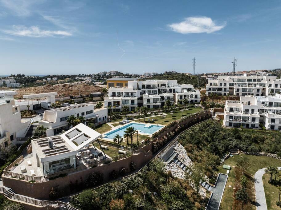 Design Seaviews Flat & Resort Life Mijas Малага Экстерьер фото